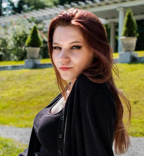 The Ultimate Guide to High School Senior Photography: A Parent’s Handbook